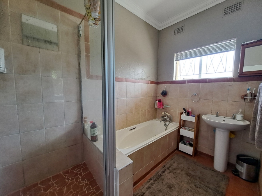 3 Bedroom Property for Sale in Cambridge Eastern Cape